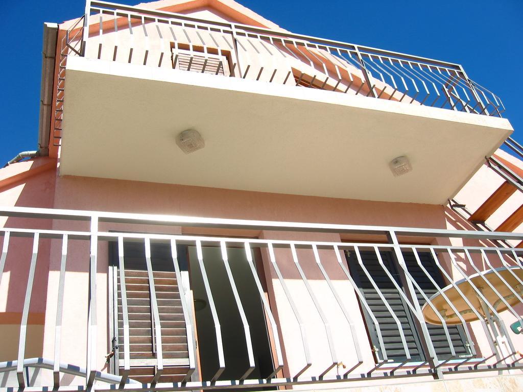 Apartment Vrulje Gornji Karin Dış mekan fotoğraf
