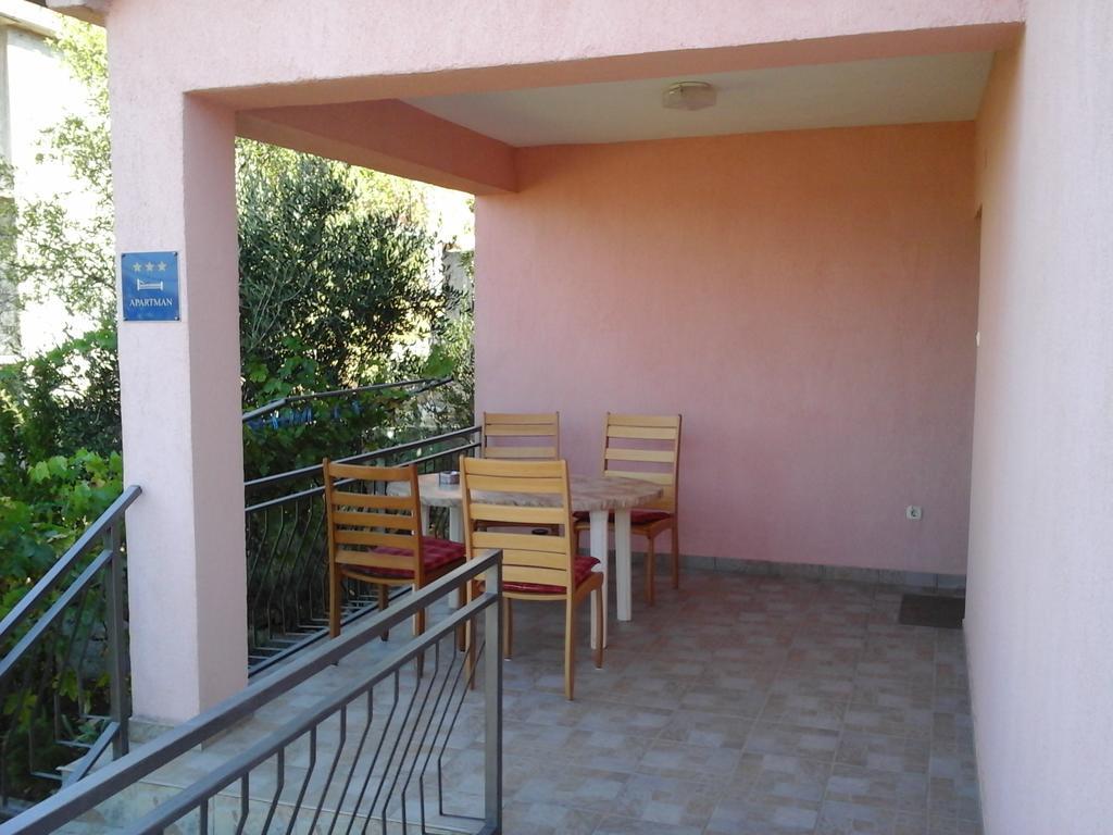 Apartment Vrulje Gornji Karin Dış mekan fotoğraf